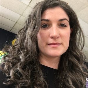 Meet your Posher, Leigh anne